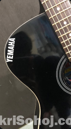 Yamaha CM2 Semi Electric Guiter